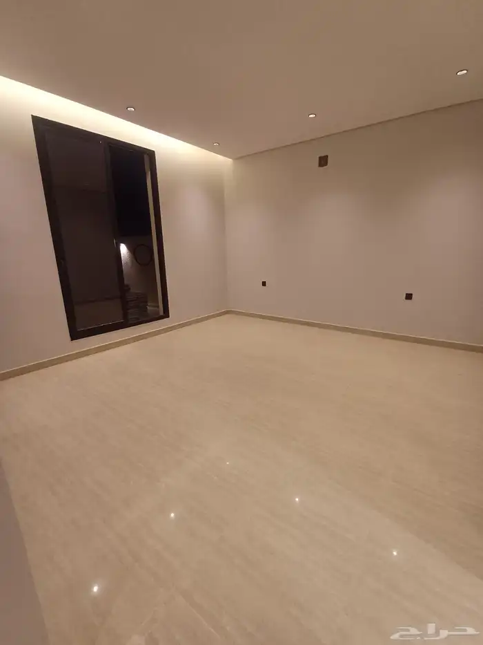 للبيع فيلا دبلكس درج داخلي حي الرمال درة تنال 6