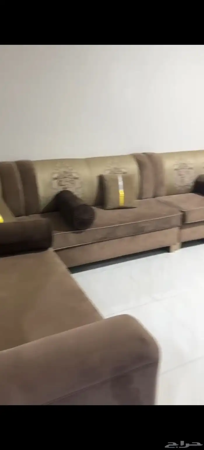 مجلس نظيف جدا 4 في 4 2