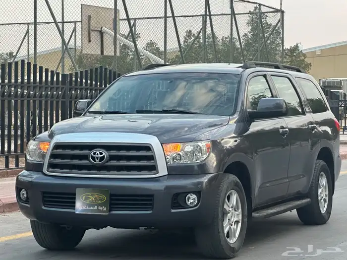 تويوتا اسكويا موديل 2010 سعودي بدون دبل 0