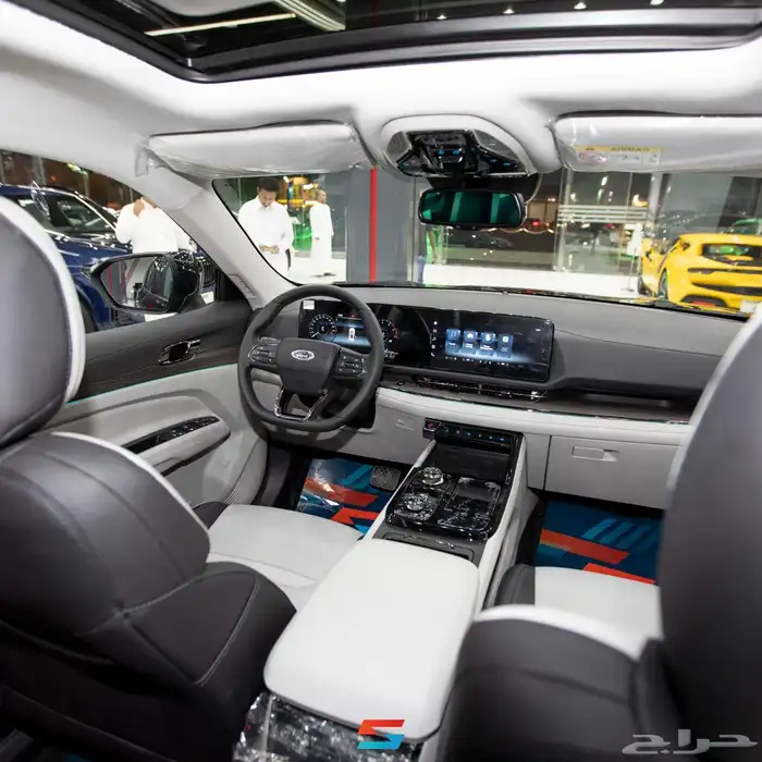 فورد تيريتوري تيتانيوم 2025 8