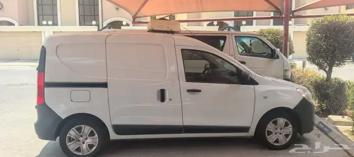 السلام عليكم   سياره دوكر مع ثلاجه موديل 2021 2