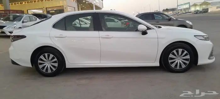 كامري 2022 استاندر بحالة الوكالة ماشيه 5.000 5