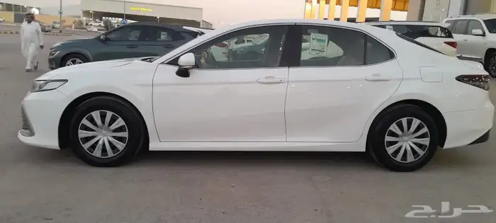 كامري 2022 استاندر بحالة الوكالة ماشيه 5.000 1