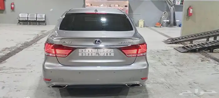لكزز LS600 3
