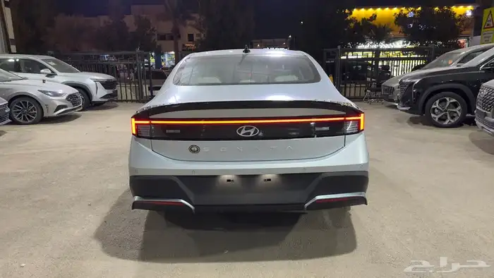 سوناتا فليت 2025 لون فضى رمادي مطفى ب 93 000 شامل 3