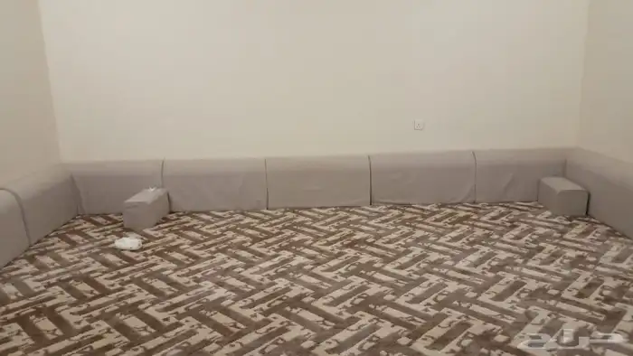 عندي مطبخ كامل وصاله حرف Lوغرفتين مخاد مع فرشتهن وستاير 2