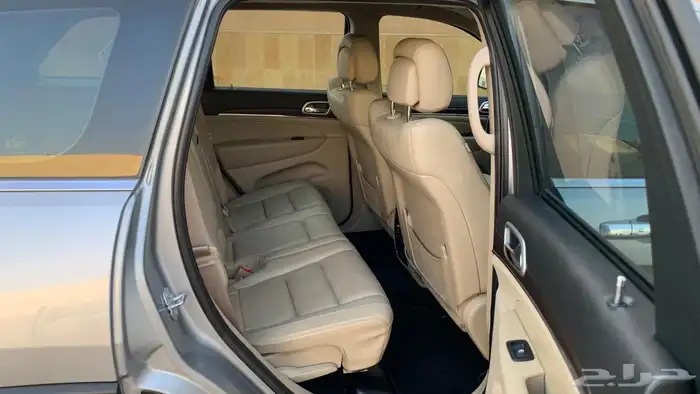 جيب شيروكي 2018 10