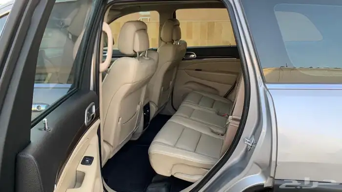 جيب شيروكي 2018 14