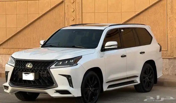 لكزس LX570 موديل 2020 5
