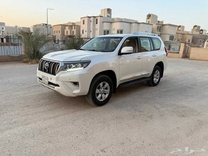 نوع السيارة   تويوتا برادو 1