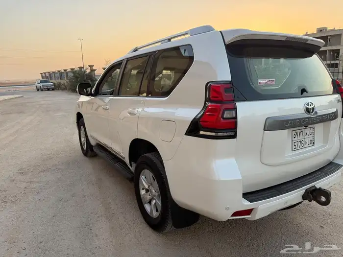 نوع السيارة   تويوتا برادو 5