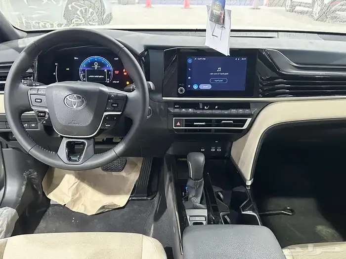 تويوتا كامري LE بنزين اللون تيتانيوم موديل 2025 تقسيط وكاش 7