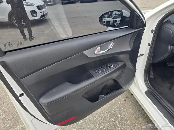 سيراتو K3 بنزين نص فل 2022 12