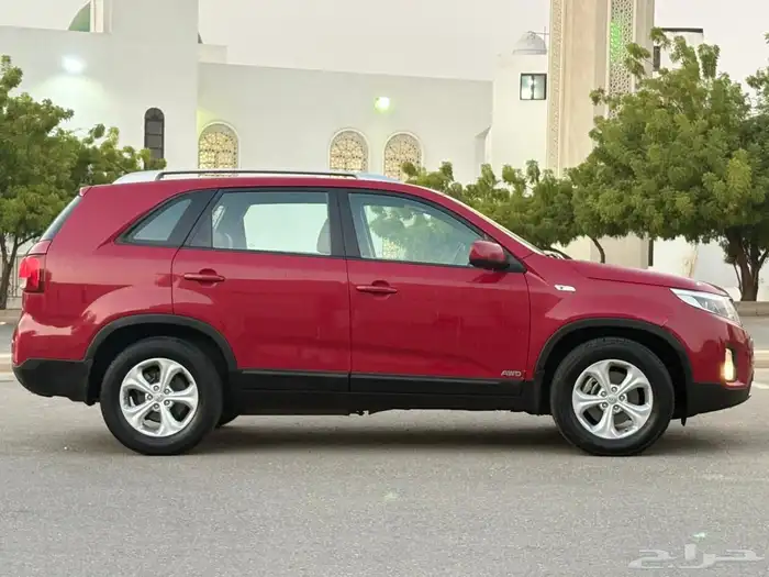 للبيع كيا سورنتو نظييف 11