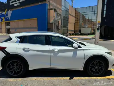 للبيع انفيتني q30 index