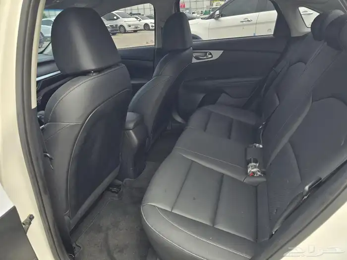 سيراتو K3 بنزين نص فل 2022 11