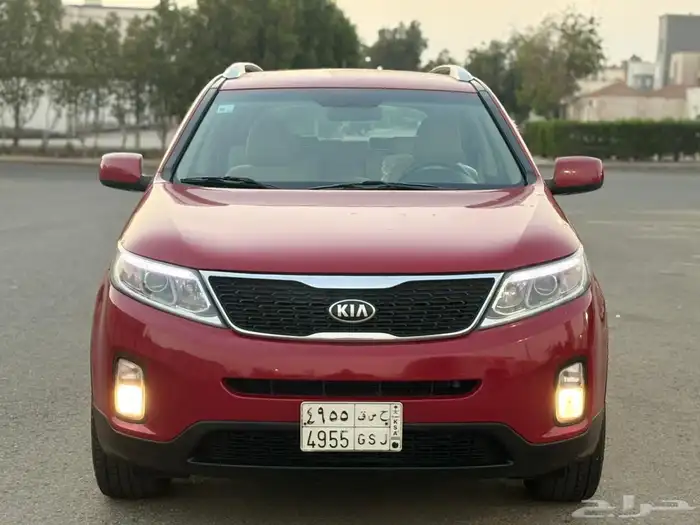 للبيع كيا سورنتو نظييف 1