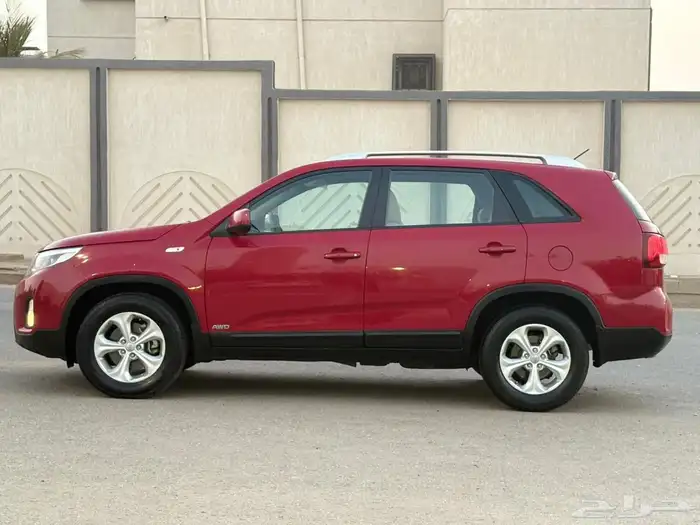 للبيع كيا سورنتو نظييف 4