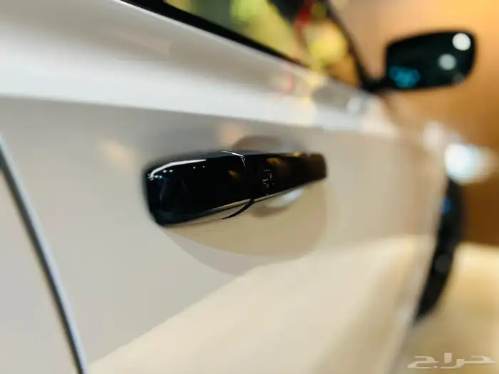 كرايزلر 2018 C300 V6 (بحاله ممتازه) 11