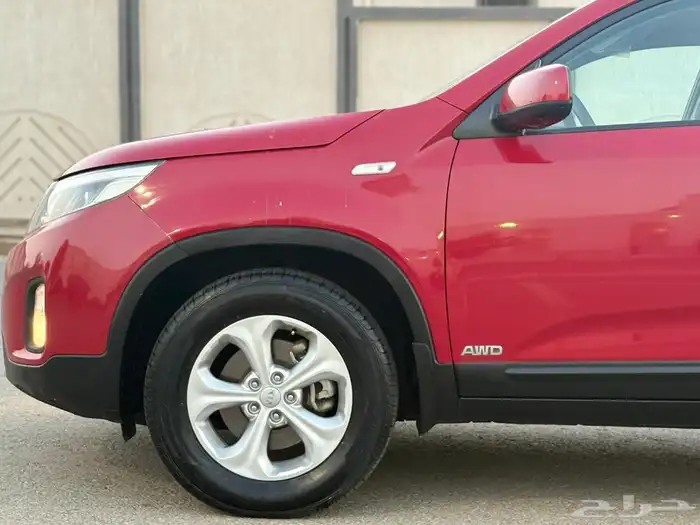 للبيع كيا سورنتو نظييف 5