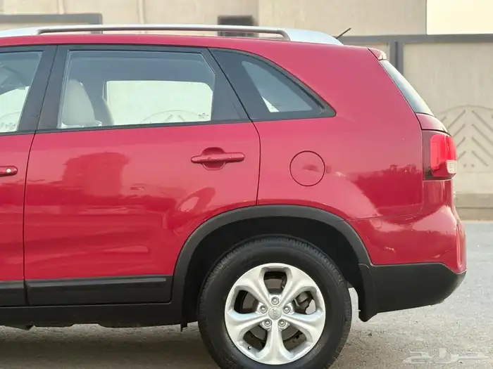 للبيع كيا سورنتو نظييف 6