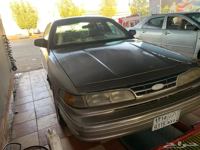 للبيع فورد فكتوريا 95 بالمجمعه 2