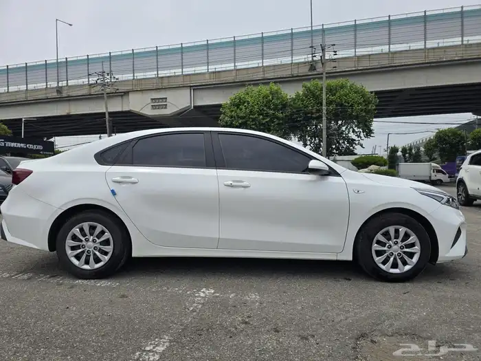 سيراتو K3 بنزين نص فل 2022 6