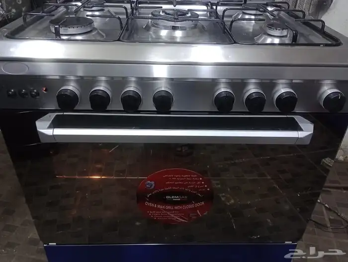للبيع فرن ايطالي جليم غاز اصلي مقاس60 90 موجود في المحل جده 5