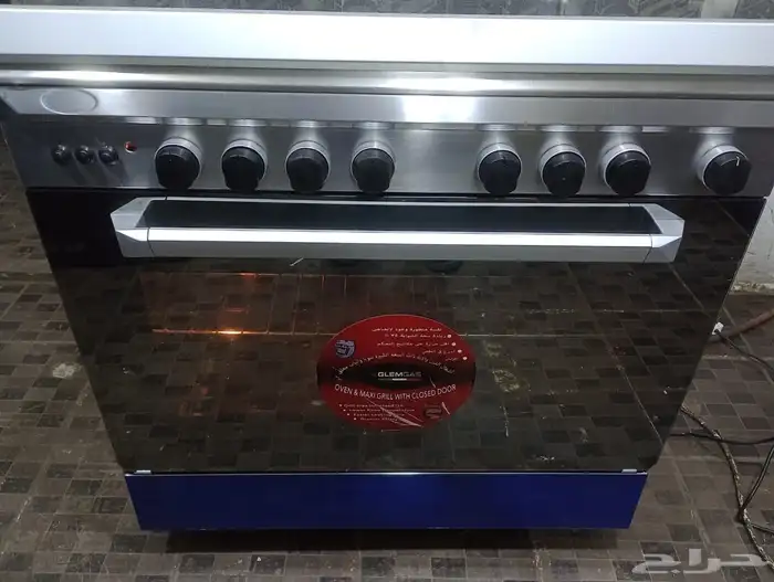 للبيع فرن ايطالي جليم غاز اصلي مقاس60 90 موجود في المحل جده 7