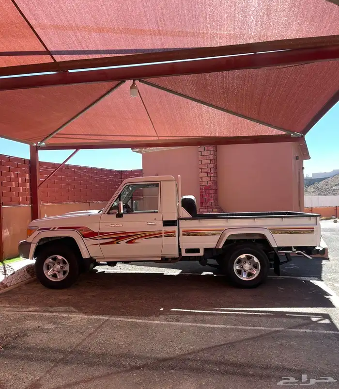 للبيع شاص 2013 سعودي ماشي 70 الاف 1