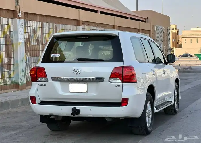لاندكروزر GXR 2012 6V 16