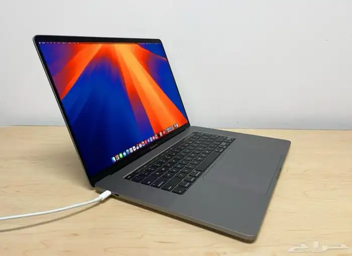 MacBook Pro i9 64gb ram 16inch 500gb SSD 8GB graphics 4