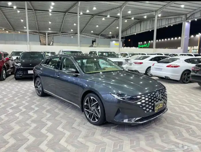 هيونداي ازيرا 2023 نص فل سعودي ماشي 81 الف قمة فالنظافة 1