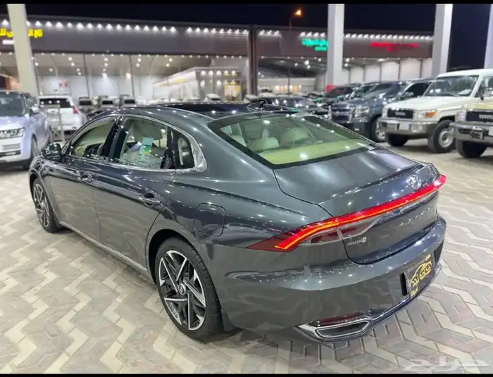 هيونداي ازيرا 2023 نص فل سعودي ماشي 81 الف قمة فالنظافة 4