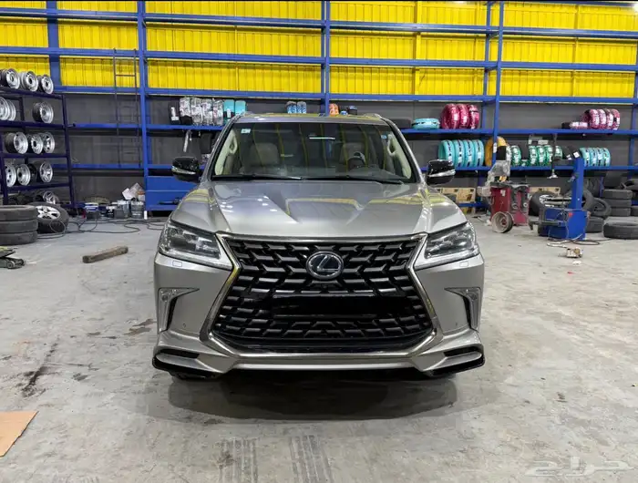 جيب لكزس 2016 1