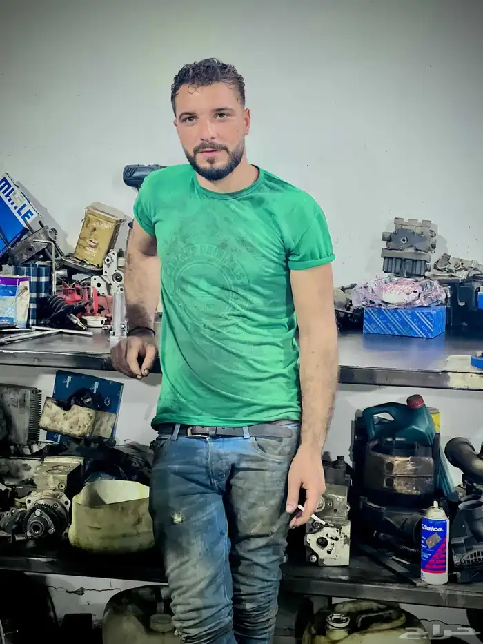ميكانيكي سيارات نقل ثقيل متنقل  صيانه جميع السيارات 1