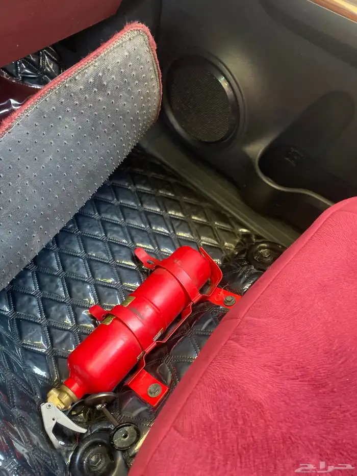 هايلوكس 2016 تم البيع 24