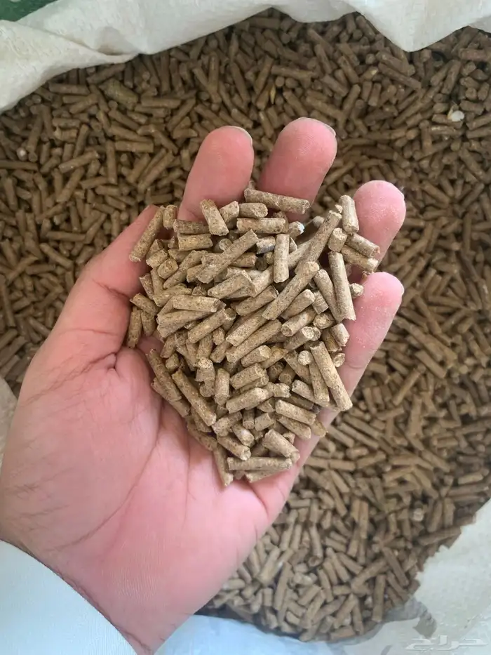 أعلاف دواجن وحمام بسعر المصنع 0