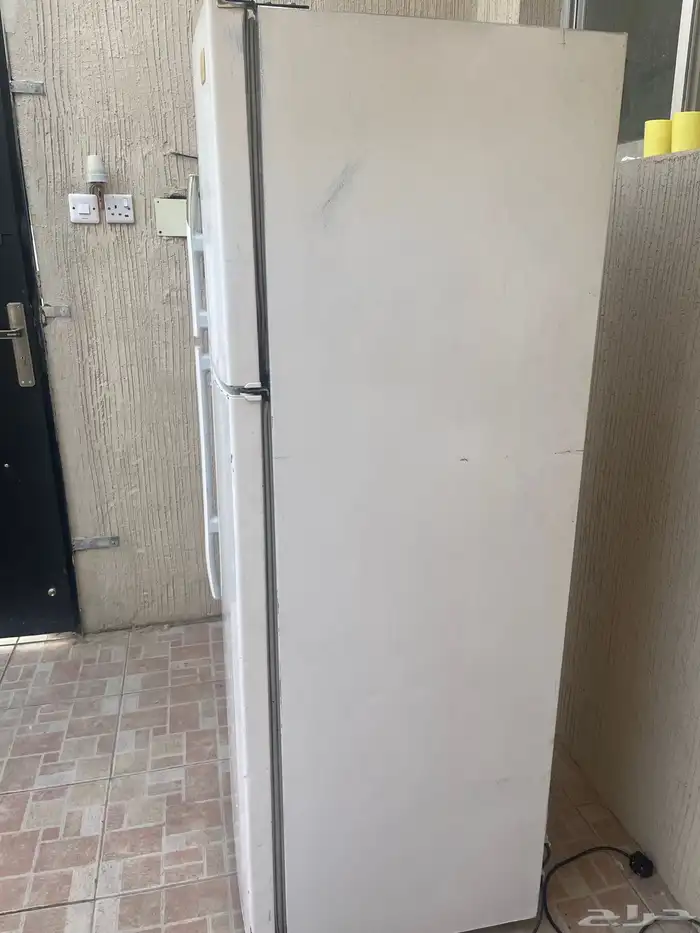 ثلاجه نظيفه للبيع 1