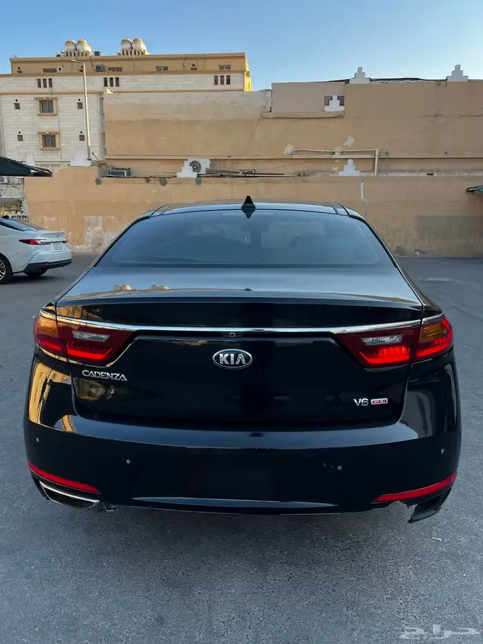 kia cadenza 2017 3
