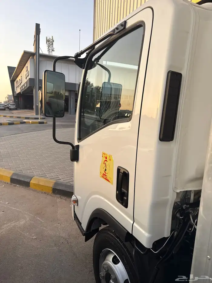 ايسوزو دينه ثلاجة للبيع 2024 5متر 4