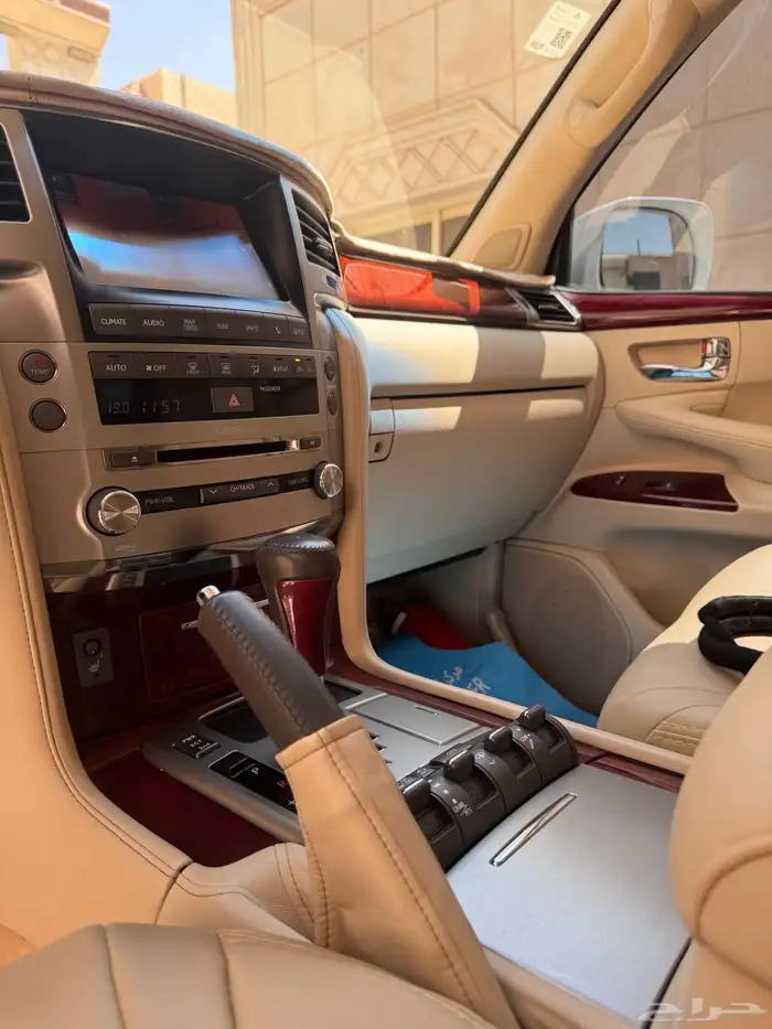 لكزس 2015 ED عداد 193 الف شرط الفحص 30