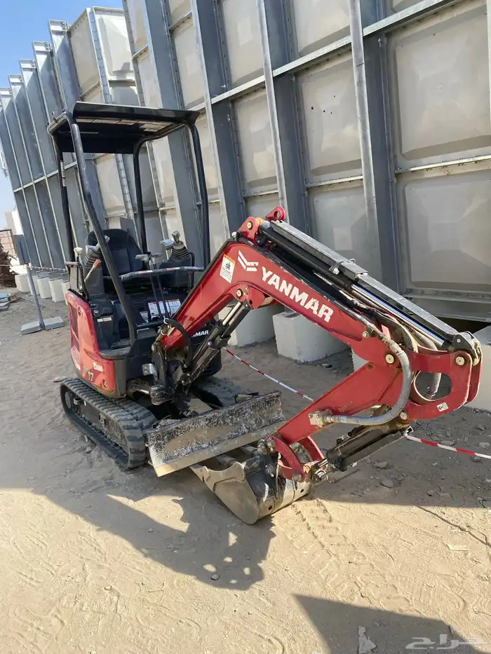 بوكلين ميني صغير للايجار اليومي والشهري قلاب للإيجار بوبكات 1