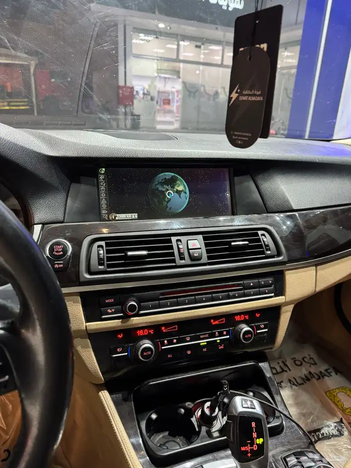 بي ام دبليو 2013 520i 1