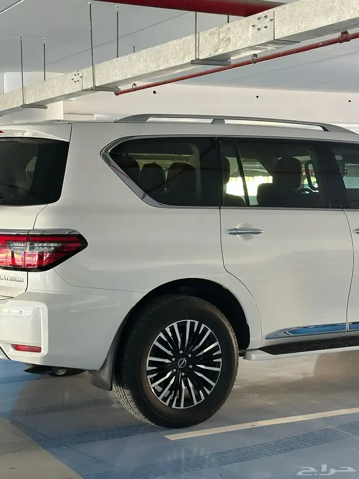 نيسان بلاتينوم 2023 فل كامل وكاله 4