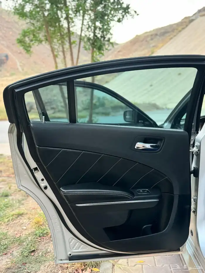 دودج تشارجر RT 2012 45