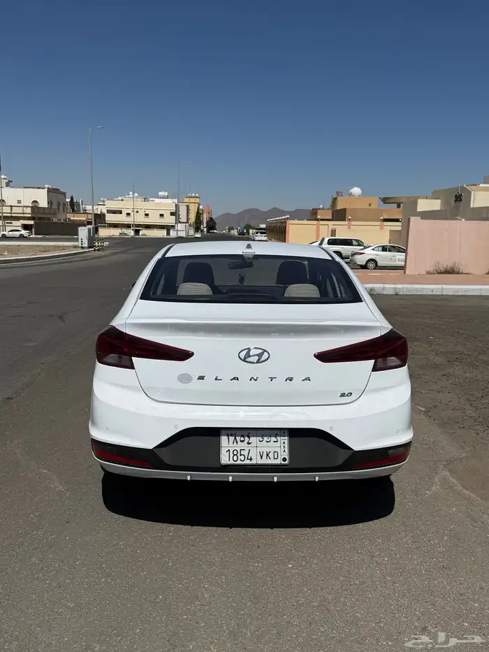 للبيع اللنترا 2020 بدي شرط 2