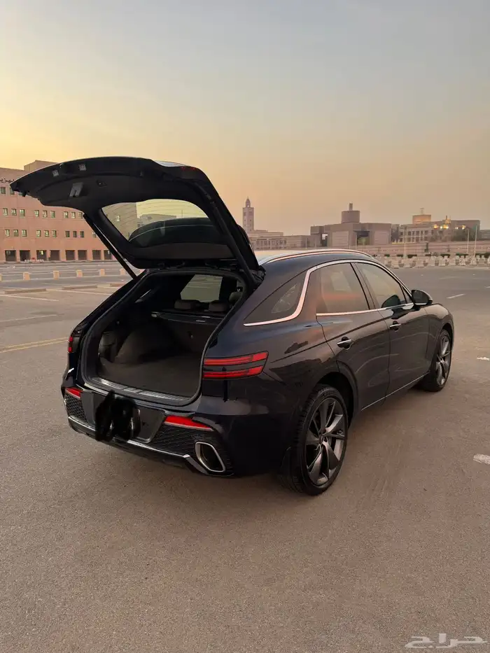 جنسس GV70 2023 12