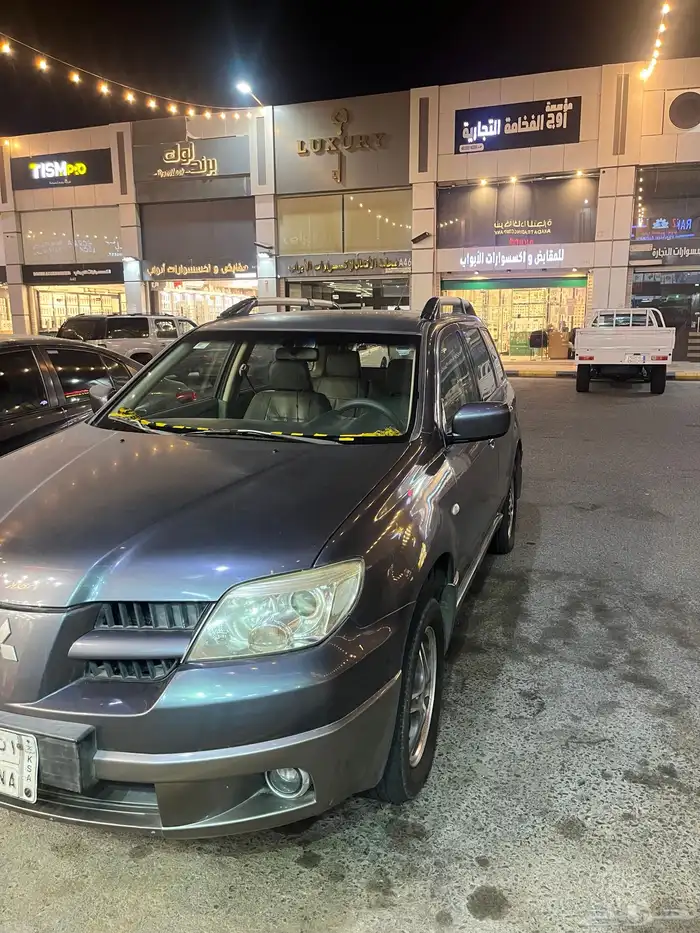 موستبيشي 2006 0