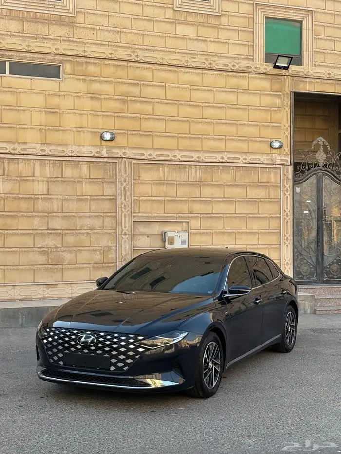 للبيع أزيرا 2022 بدي وكاله حجم المكينه 2.5 5